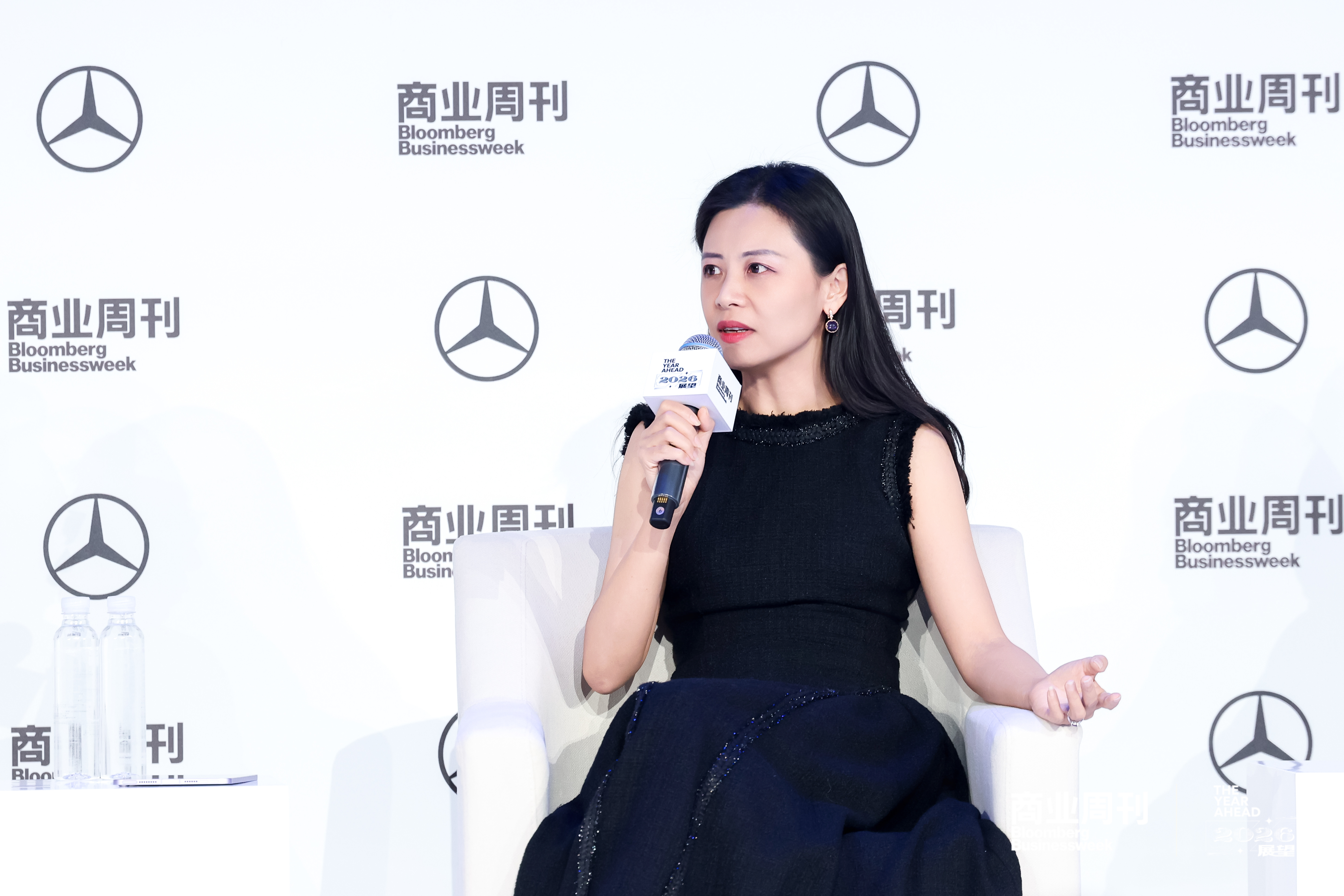 洪灝、李蓓、付鹏同台发声：AI是泡沫黄金能否配置100万这么投_iBloomberg