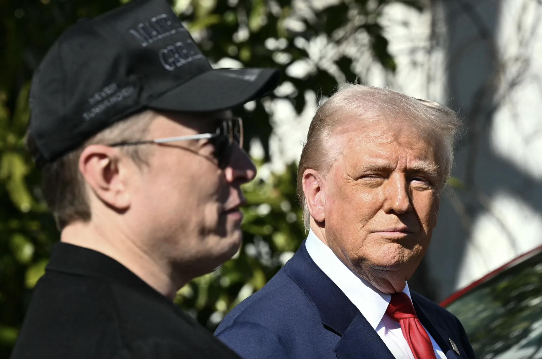 特朗普与马斯克公开决裂Focus on >>